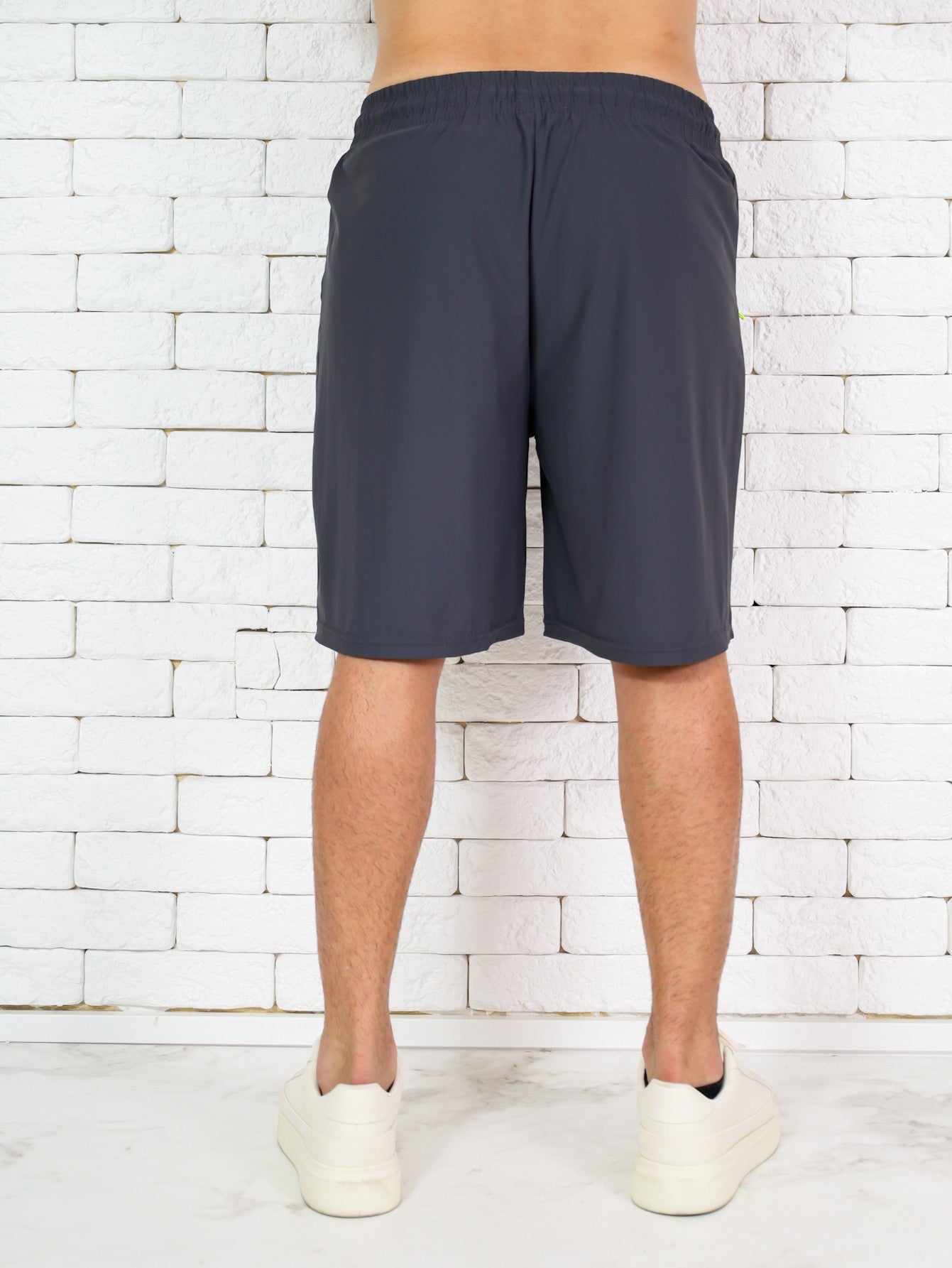 Shorts Esportivo Masculino com Bolsos de Zíper - Secagem Rápida