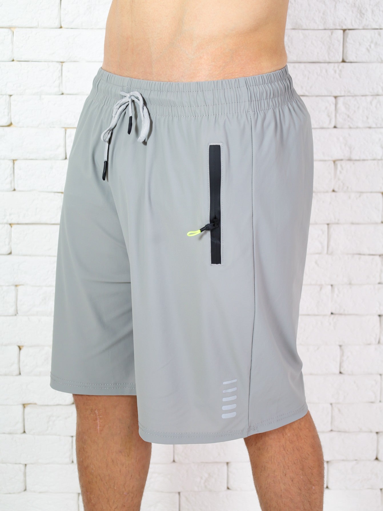 Shorts Esportivo Masculino com Bolsos de Zíper - Secagem Rápida