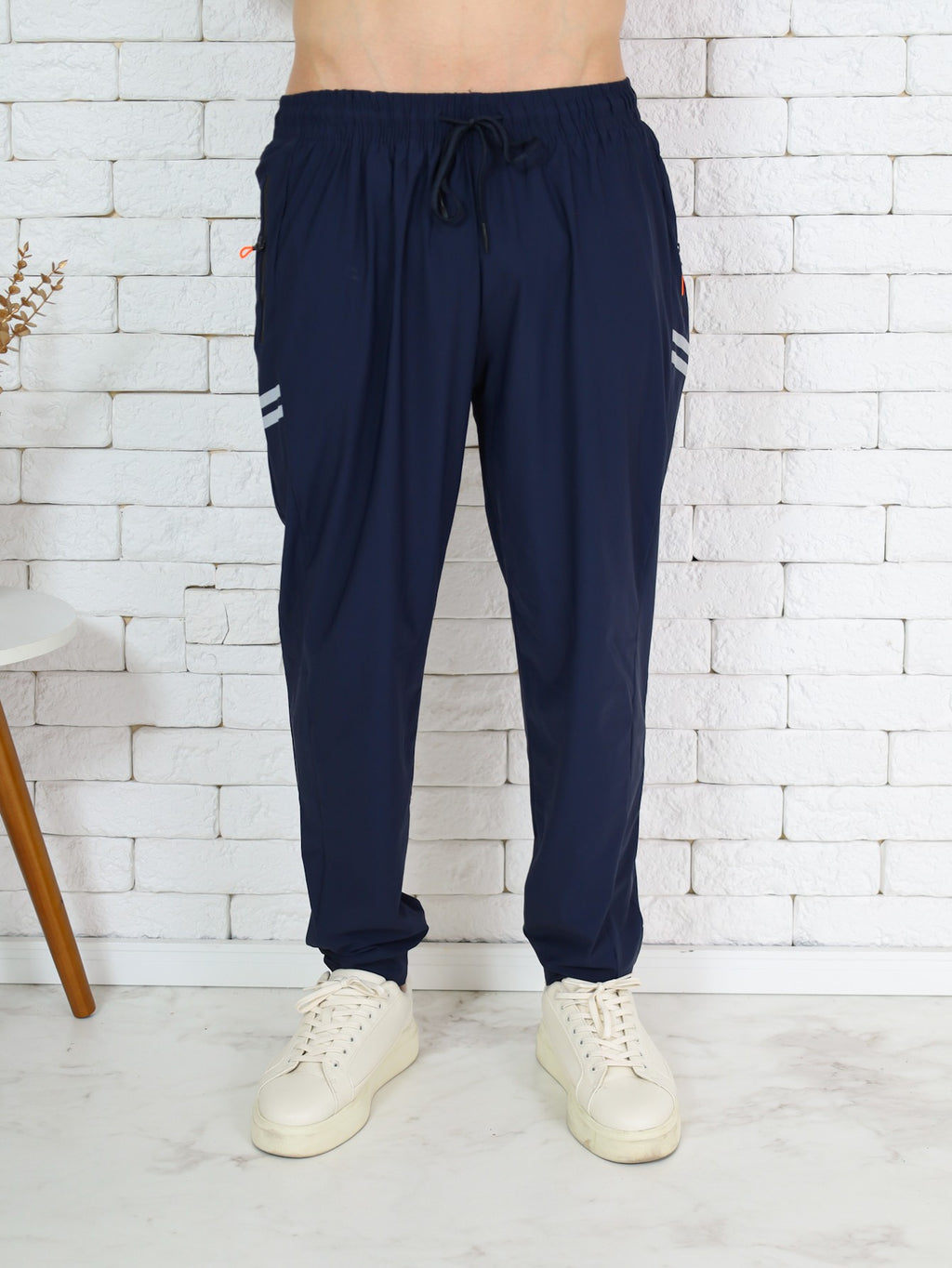 Calça Jogger Masculina Esportiva Dry Fit com Zíper - Tecido Térmico Refrescante