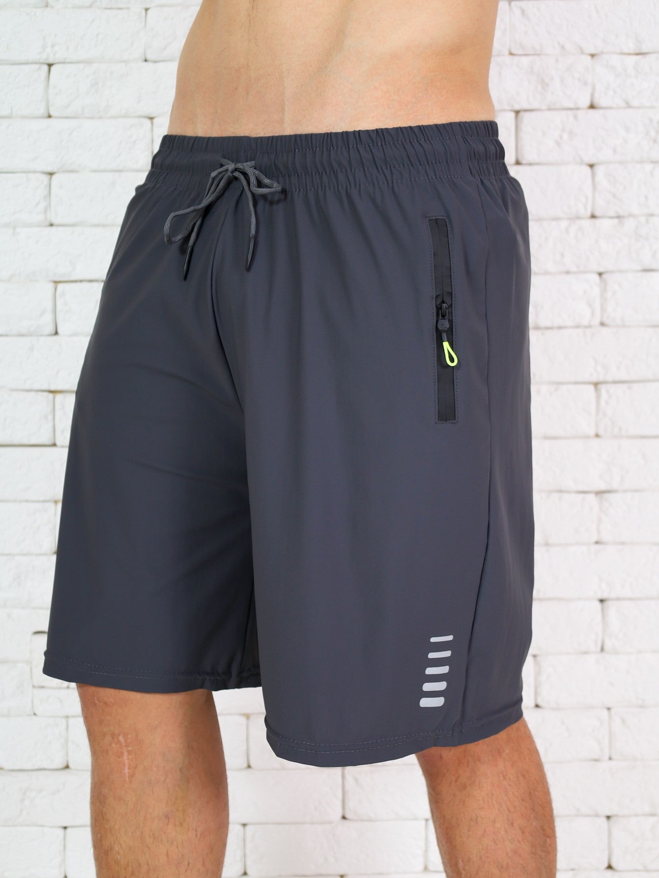 Shorts Esportivo Masculino com Bolsos de Zíper - Secagem Rápida
