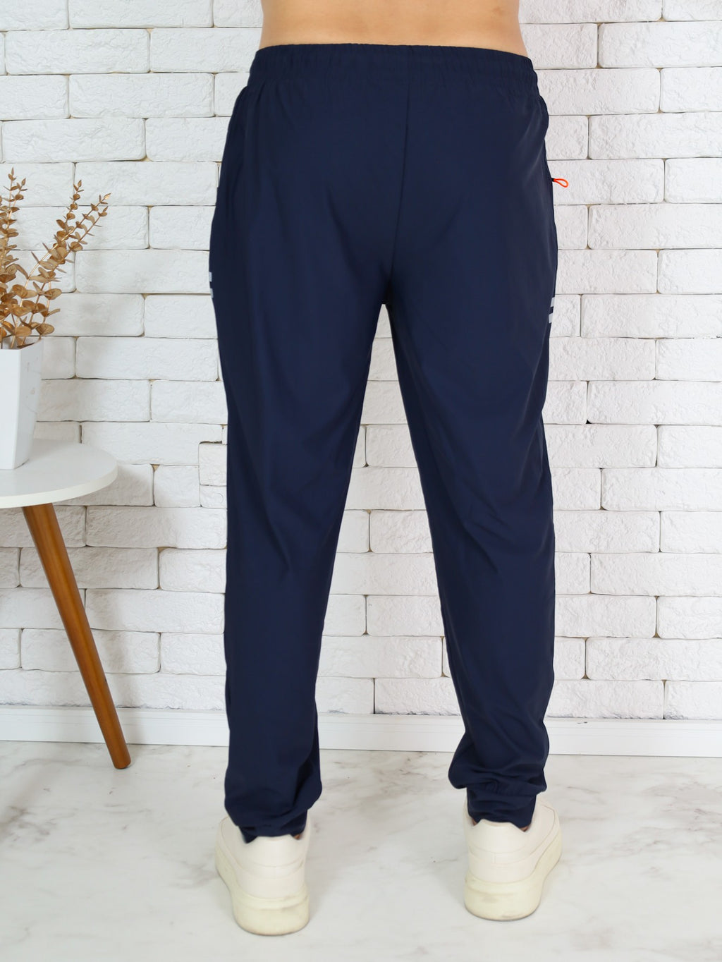 Calça Jogger Masculina Esportiva Dry Fit com Zíper - Tecido Térmico Refrescante